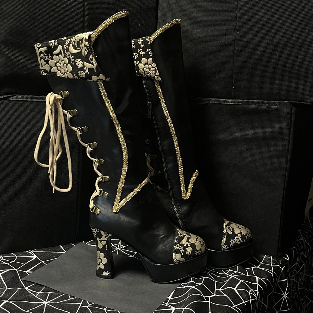Elegant Black and Gold Women's Boots